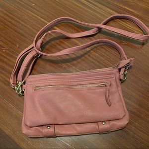 NWOT super cute pink crossbody purse!